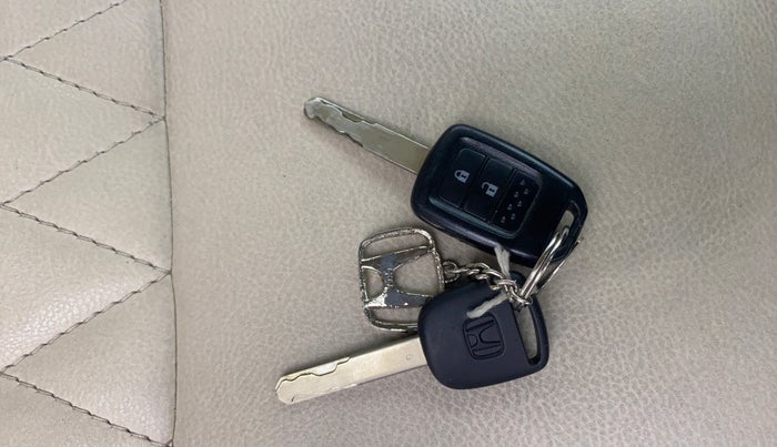 2016 Honda Jazz 1.2L I-VTEC V AT, Petrol, Automatic, 48,081 km, Key Close Up