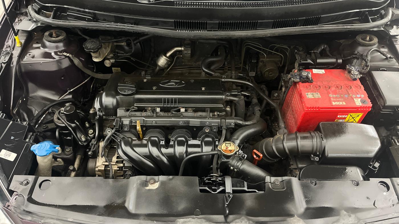 2013 Hyundai Verna FLUIDIC 1.6 VTVT SX OPT AT, Petrol, Automatic, 1,02,812 km, Engine View