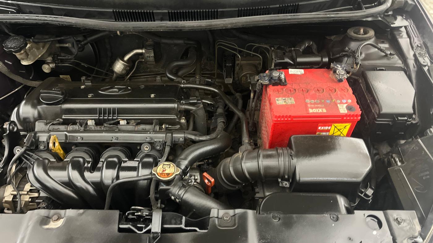 2013 Hyundai Verna FLUIDIC 1.6 VTVT SX OPT AT, Petrol, Automatic, 1,02,812 km, Engine View - Left