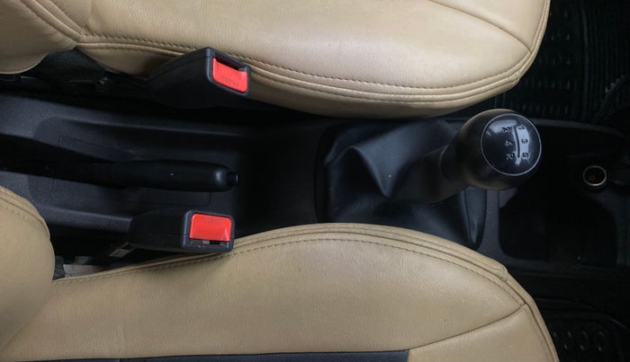 2015 Hyundai Eon MAGNA +, Petrol, Manual, 32,784 km, Gear Lever