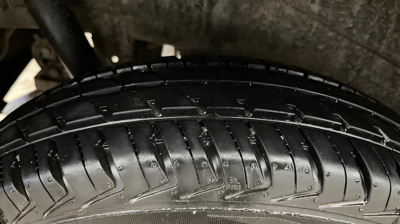2016 Maruti Wagon R 1.0 LXI, Petrol, Manual, 59,727 km, Right Rear Tyre Tread