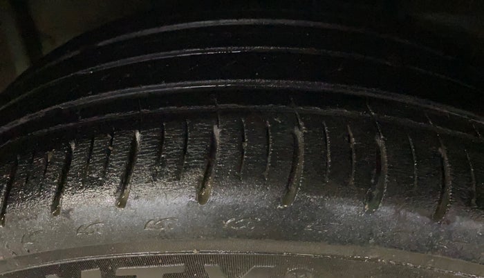 2018 Toyota YARIS G MT, Petrol, Manual, 71,573 km, Left Front Tyre Tread