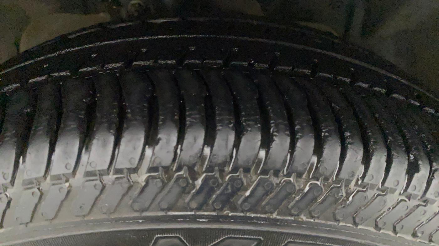 2016 Ford Ecosport TITANIUM 1.5L PETROL, Petrol, Manual, 37,187 km, Right Front Tyre Tread