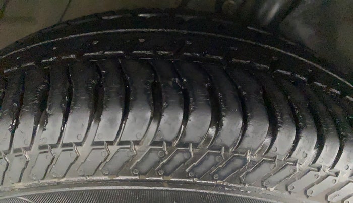 2016 Ford Ecosport TITANIUM 1.5L PETROL, Petrol, Manual, 37,187 km, Right Rear Tyre Tread
