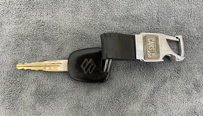 2018 Maruti Wagon R 1.0 LXI, CNG, Manual, 67,492 km, Key Close Up