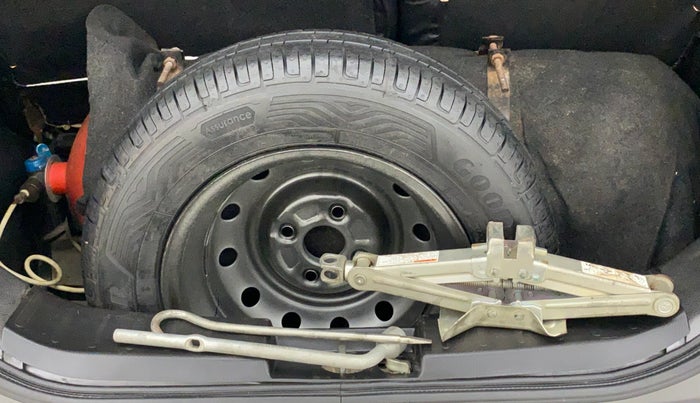 2018 Maruti Wagon R 1.0 LXI, CNG, Manual, 67,492 km, Spare Tyre
