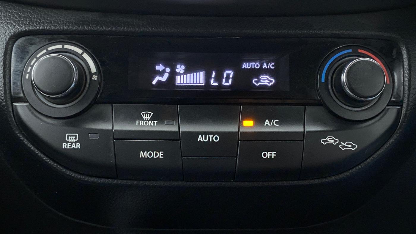 2019 Maruti XL6 ALPHA AT, Petrol, Automatic, 37,555 km, Automatic Climate Control