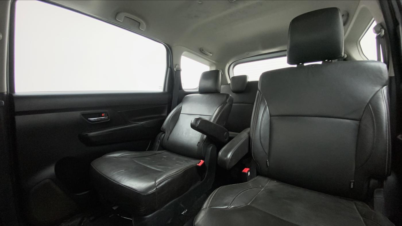 2019 Maruti XL6 ALPHA AT, Petrol, Automatic, 37,555 km, Reclining Back Row Seats