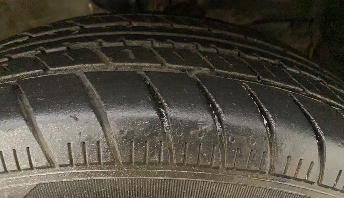 2019 Maruti New Wagon-R LXI CNG 1.0, CNG, Manual, 62,402 km, Right Rear Tyre Tread