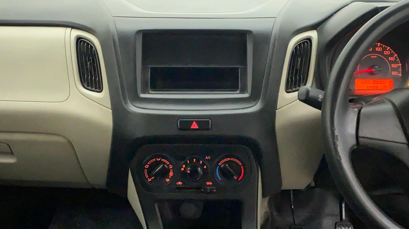 2019 Maruti New Wagon-R LXI CNG 1.0, CNG, Manual, 62,402 km, Air Conditioner