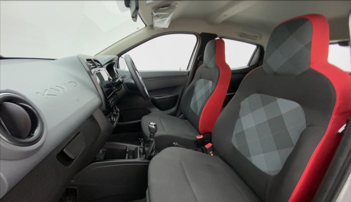 2021 Renault Kwid RXT 1.0 (O), Petrol, Manual, 4,782 km, Right Side Front Door Cabin