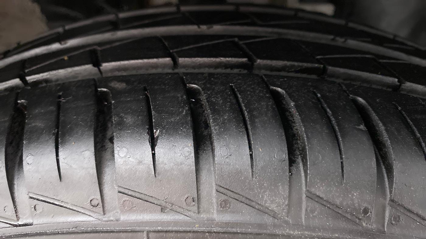 2021 Renault Kwid RXT 1.0 (O), Petrol, Manual, 4,782 km, Right Front Tyre Tread