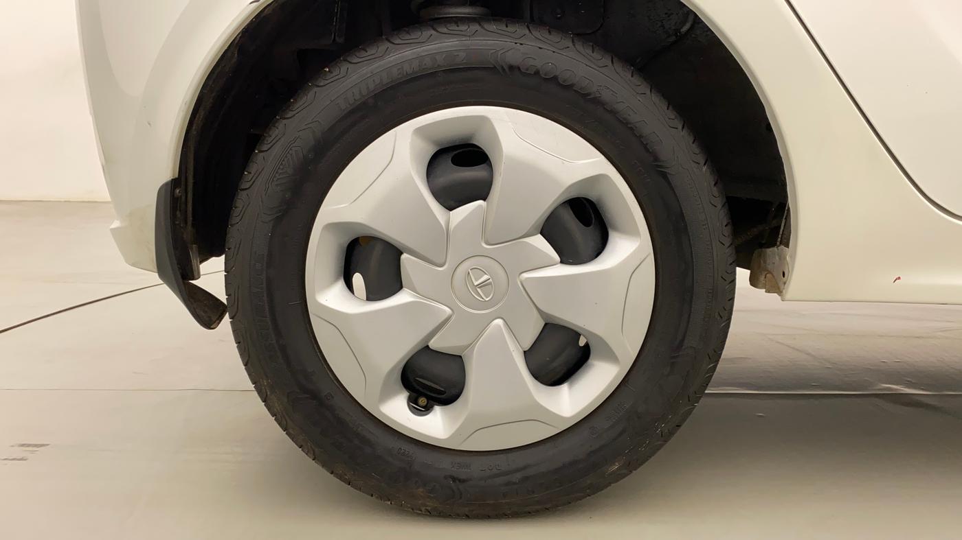 2021 Tata Tiago XT PETROL, Petrol, Manual, 14,992 km, Right Rear Wheel