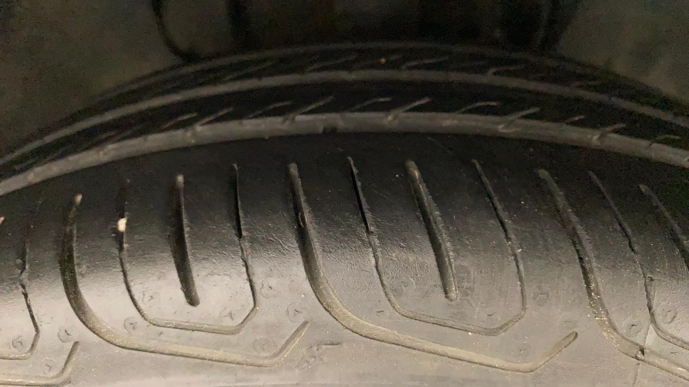 2021 Tata Tiago XT PETROL, Petrol, Manual, 14,992 km, Right Front Tyre Tread