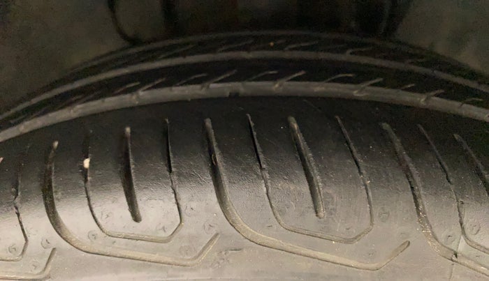 2021 Tata Tiago XT PETROL, Petrol, Manual, 14,992 km, Right Front Tyre Tread