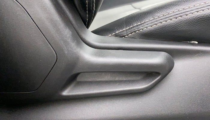 2021 Tata Tiago XT PETROL, Petrol, Manual, 14,992 km, Driver Side Adjustment Panel