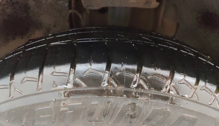 2017 Tata Tiago XZ PETROL, Petrol, Manual, 90,697 km, Left Front Tyre Tread