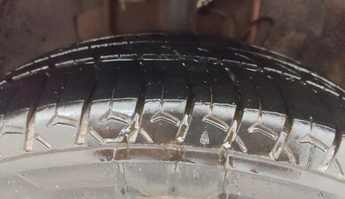 2017 Tata Tiago XZ PETROL, Petrol, Manual, 90,697 km, Right Front Tyre Tread