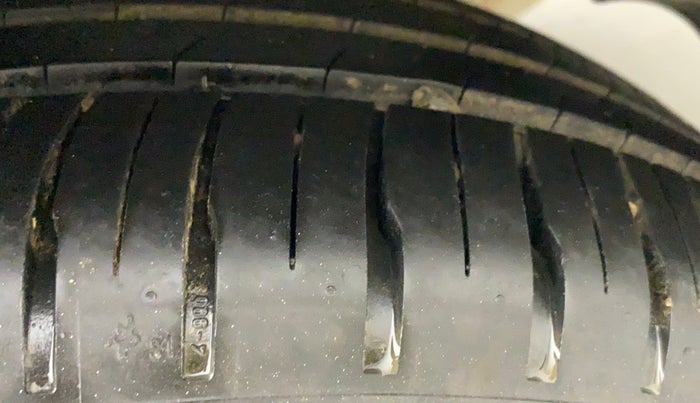 2011 Honda City 1.5L I-VTEC V AT, Petrol, Automatic, 43,221 km, Left Rear Tyre Tread