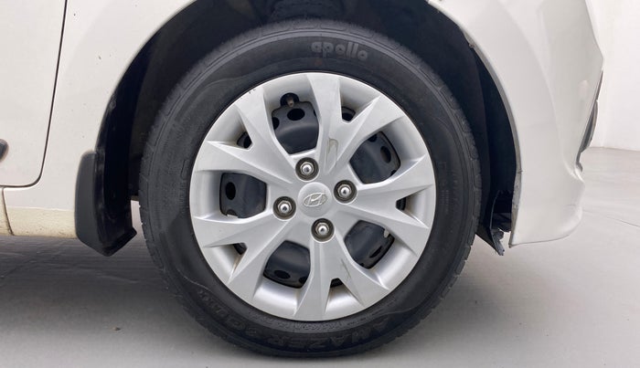 2014 Hyundai Grand i10 SPORTZ 1.2 KAPPA VTVT, Petrol, Manual, 69,258 km, Right Front Wheel