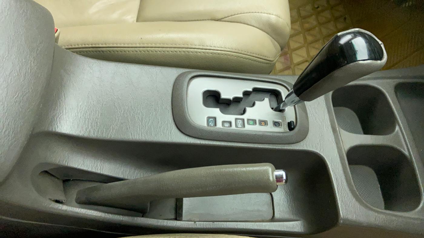 2013 Toyota Fortuner 3.0 AT 4X2, Diesel, Automatic, 1,09,266 km, Gear Lever