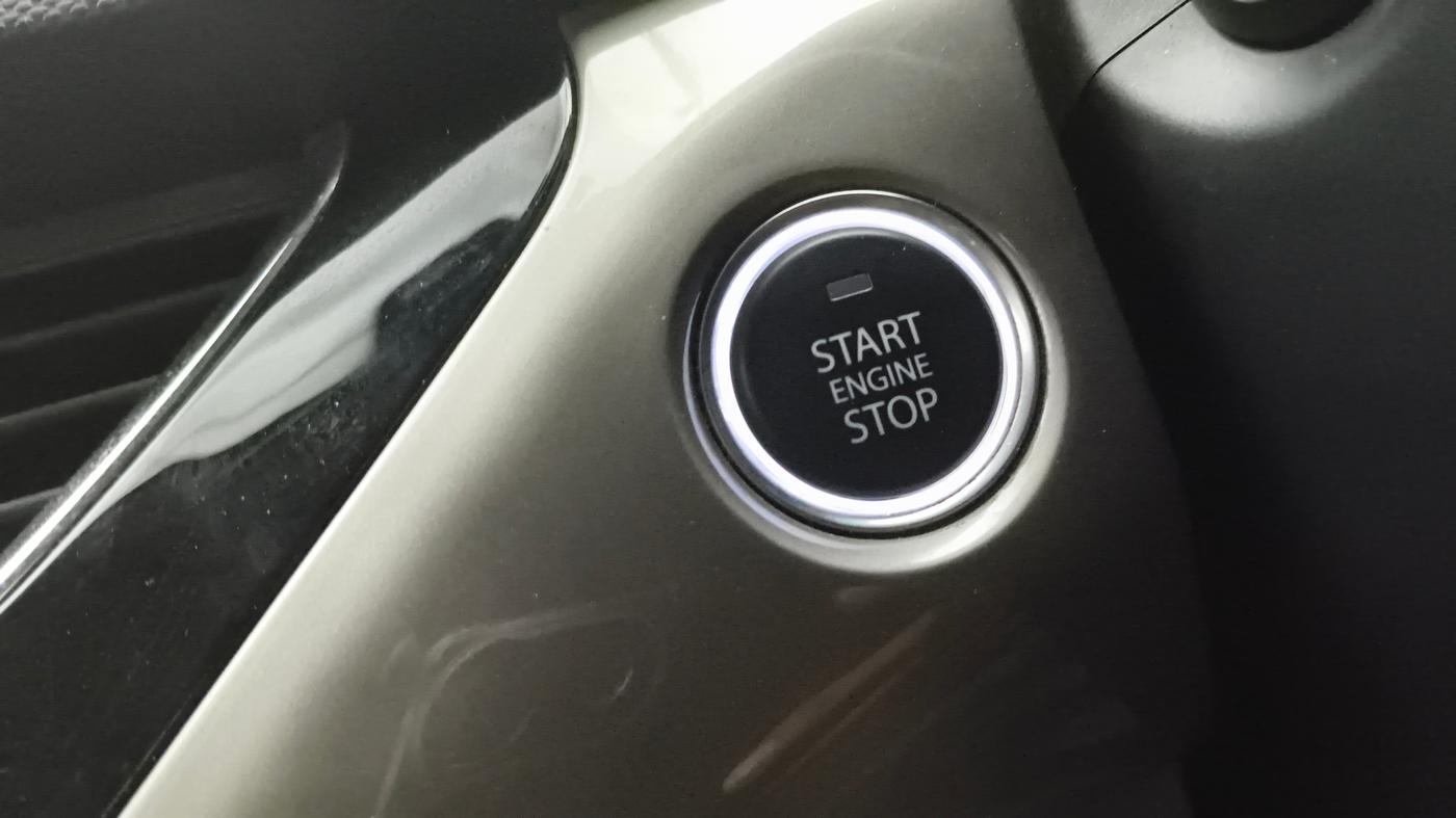 2018 Tata NEXON XZA PLUS DIESEL DUAL TONE, Diesel, Automatic, 40,712 km, Keyless Start/ Stop Button