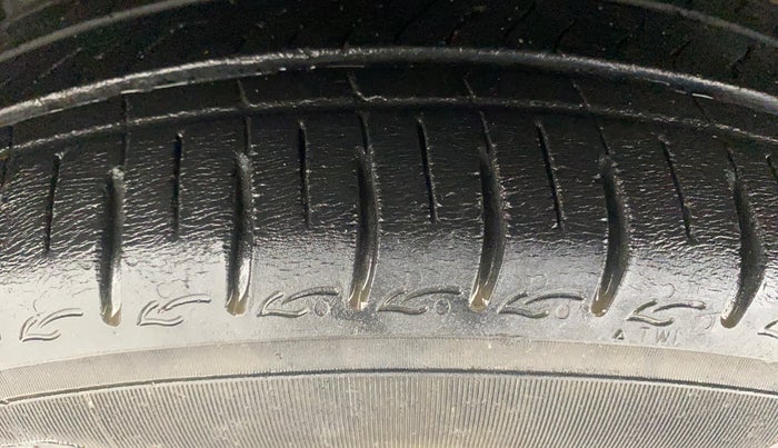2022 Hyundai GRAND I10 NIOS SPORTZ 1.0 TURBO GDI, Petrol, Manual, 32,832 km, Left Front Tyre Tread