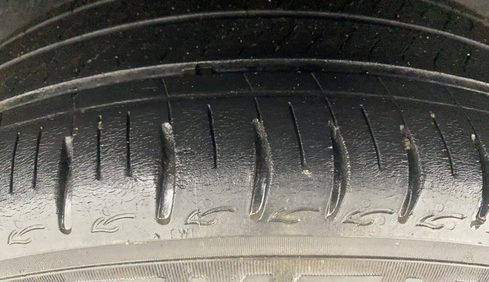 2022 Hyundai GRAND I10 NIOS SPORTZ 1.0 TURBO GDI, Petrol, Manual, 32,832 km, Left Rear Tyre Tread