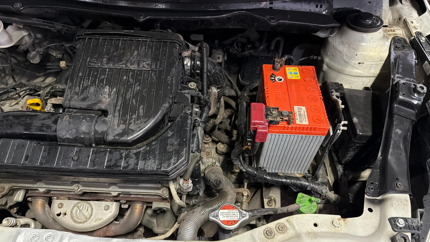 2014 Maruti Swift VXI, Petrol, Manual, 48,268 km, Engine View - Left
