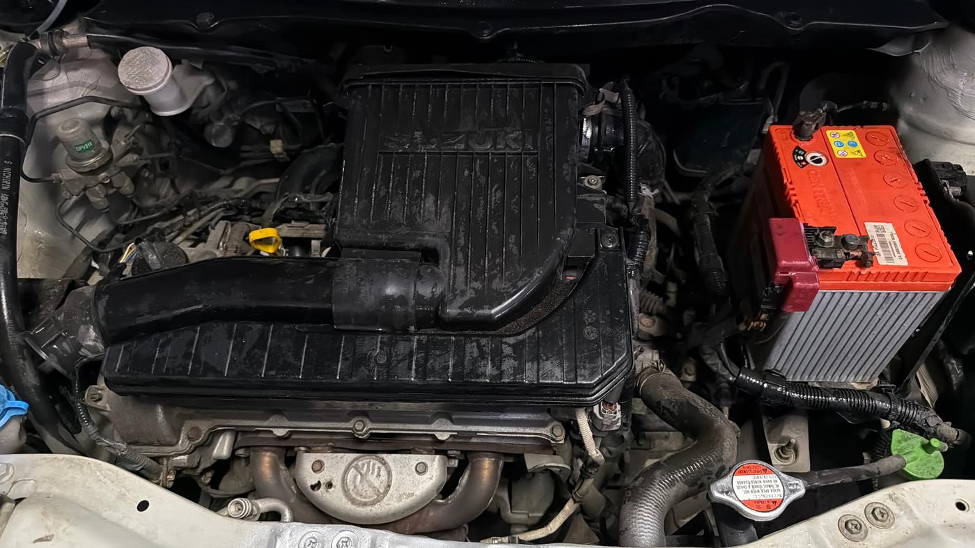 2014 Maruti Swift VXI, Petrol, Manual, 48,268 km, Engine View