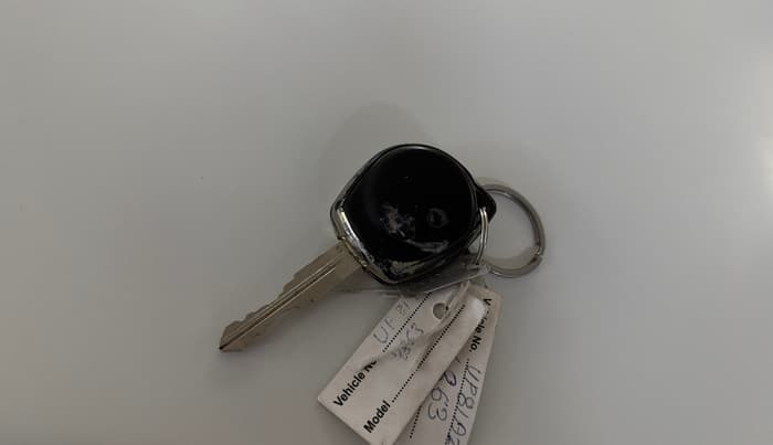 2014 Maruti Swift VXI, Petrol, Manual, 48,189 km, Key Close Up