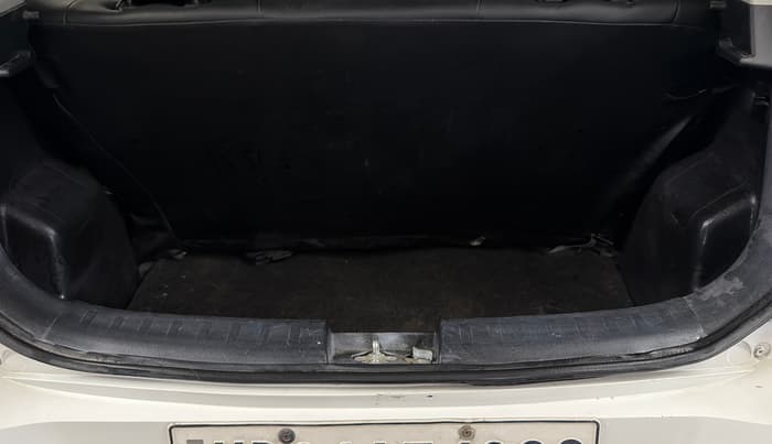 2014 Maruti Swift VXI, Petrol, Manual, 48,189 km, Boot Inside