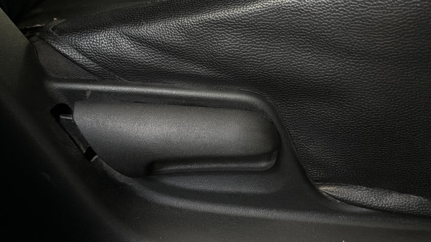 2014 Maruti Swift VXI, Petrol, Manual, 48,268 km, Driver Side Adjustment Panel