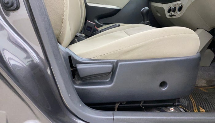 2017 Maruti Alto K10 VXI, Petrol, Manual, 17,877 km, Driver Side Adjustment Panel