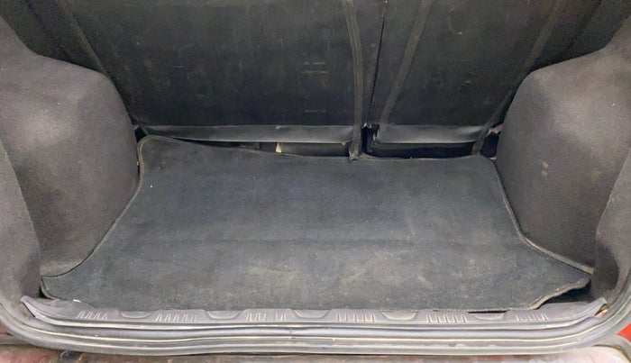 2015 Ford Ecosport TITANIUM 1.0L ECOBOOST, Petrol, Manual, 62,323 km, Boot Inside