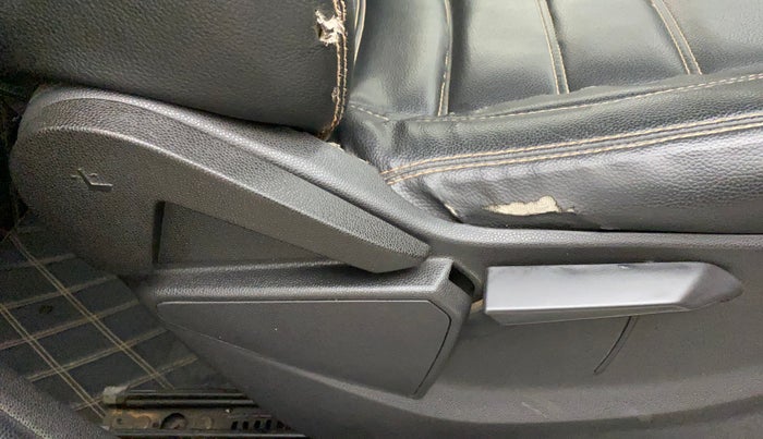 2015 Ford Ecosport TITANIUM 1.0L ECOBOOST, Petrol, Manual, 62,323 km, Driver Side Adjustment Panel