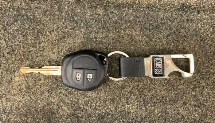 2015 Maruti Swift VDI ABS, Diesel, Manual, 88,706 km, Key Close Up