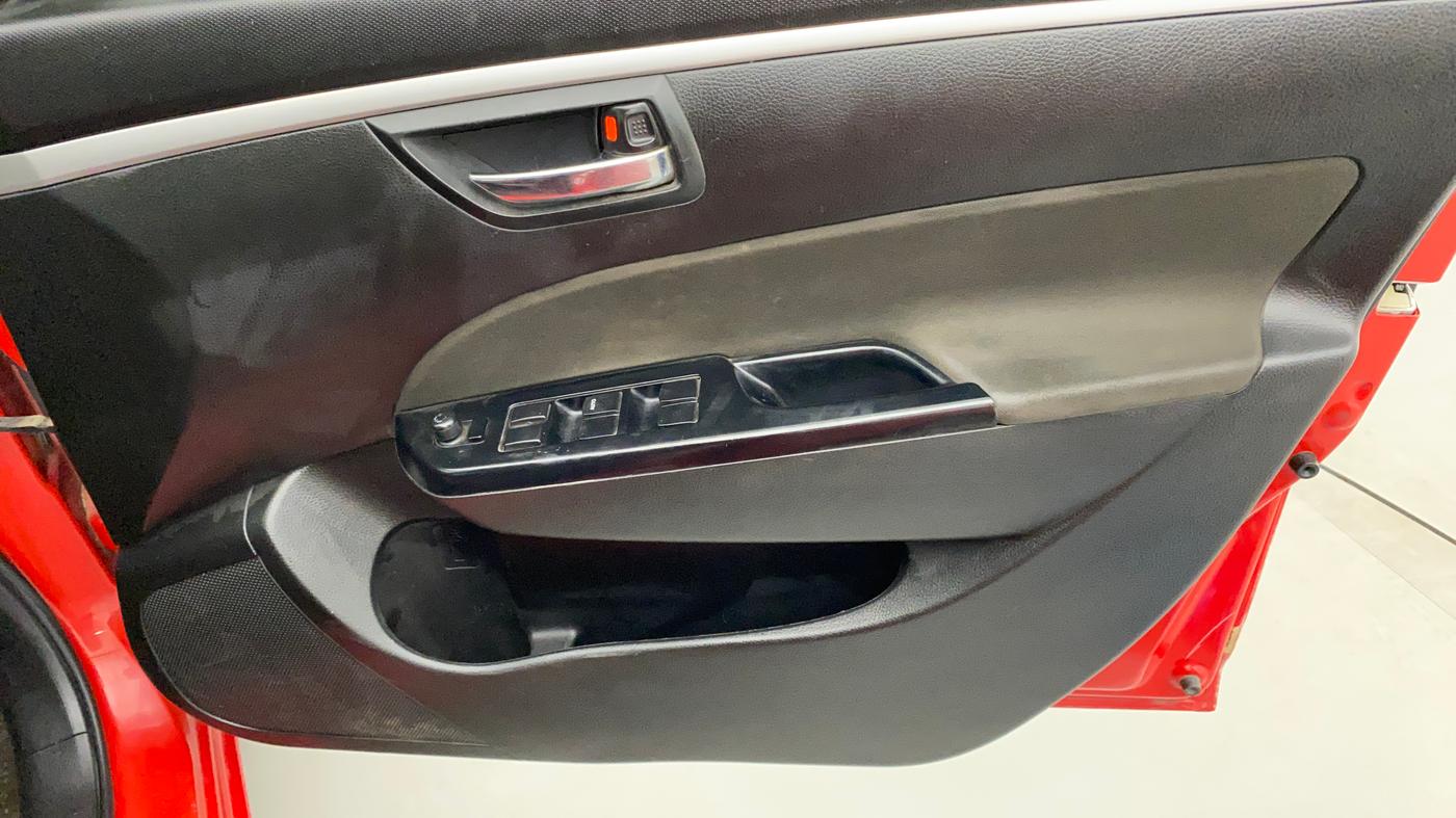 2015 Maruti Swift VDI ABS, Diesel, Manual, 88,706 km, Driver Side Door Panels Control