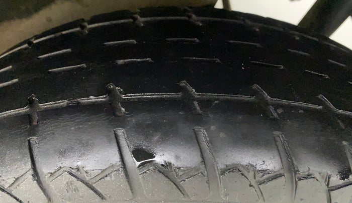 2013 Maruti Wagon R 1.0 LXI, Petrol, Manual, 36,044 km, Left Rear Tyre Tread