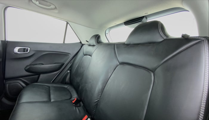 2022 Hyundai VENUE S MT 1.2 KAPPA, Petrol, Manual, 7,630 km, Right Side Rear Door Cabin