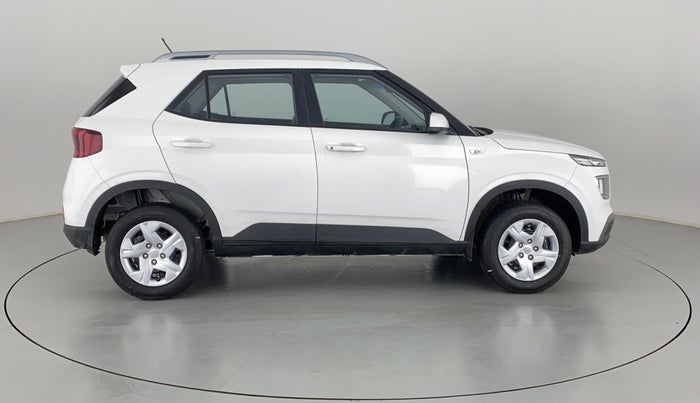 2022 Hyundai VENUE S MT 1.2 KAPPA, Petrol, Manual, 7,630 km, Right Side View