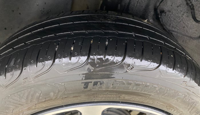 2022 Tata ALTROZ XZA PLUS, Petrol, Automatic, 24,675 km, Right Rear Tyre Tread