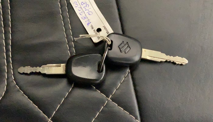 2020 Maruti New Wagon-R LXI CNG 1.0, CNG, Manual, 53,437 km, Key Close Up