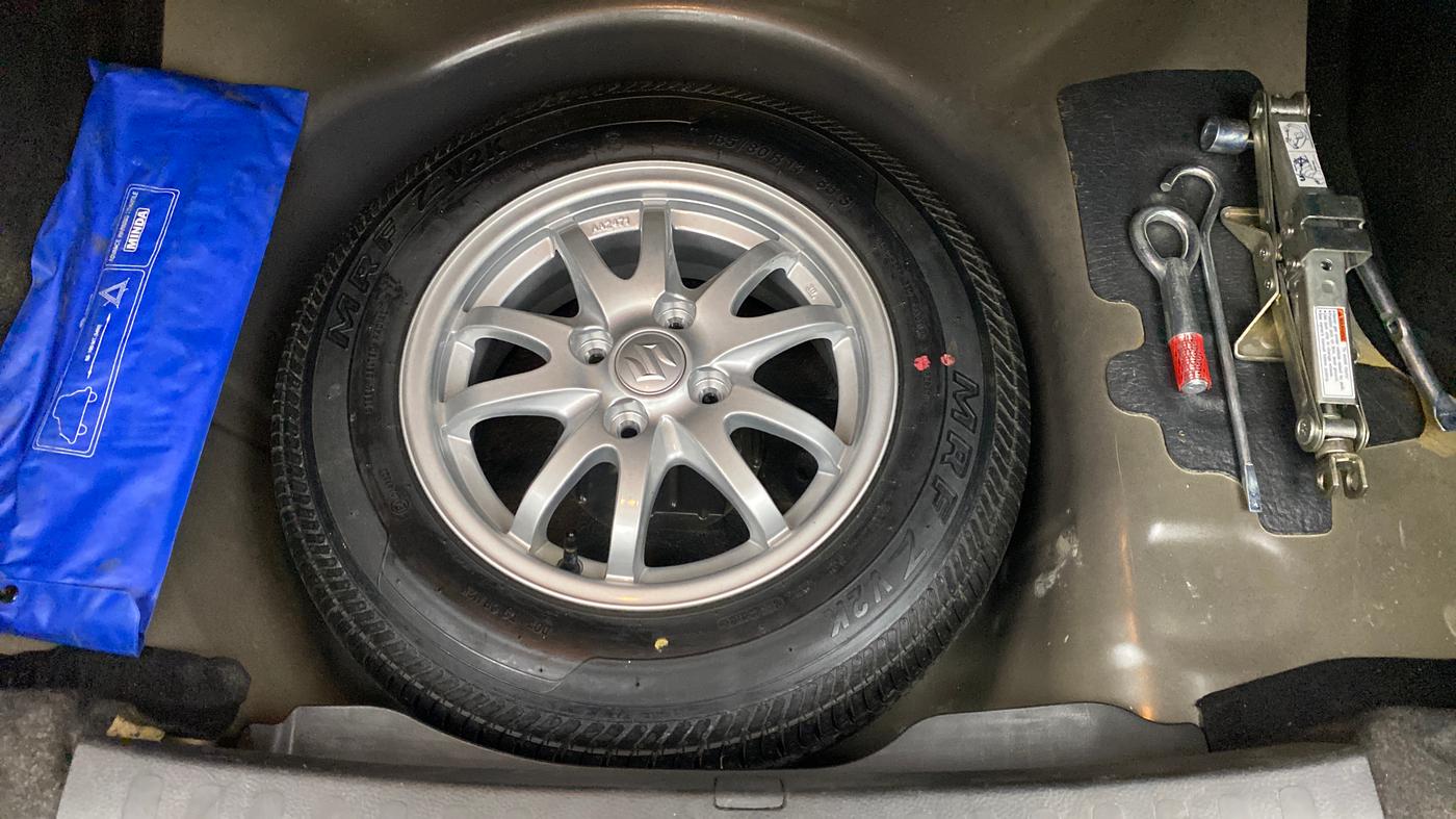2016 Maruti Swift Dzire VXI OPT, Petrol, Manual, 21,704 km, Spare Tyre