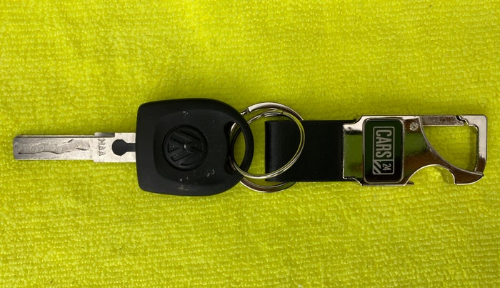 2019 Volkswagen Polo Trendline 1.0 L Petrol, Petrol, Manual, 30,110 km, Key Close Up