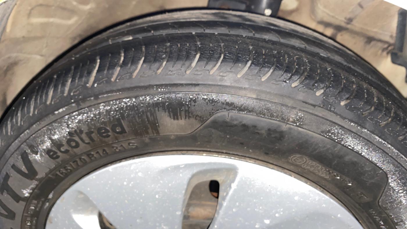 2017 Maruti Celerio ZXI AMT, Petrol, Automatic, 43,831 km, Right Front Tyre Tread