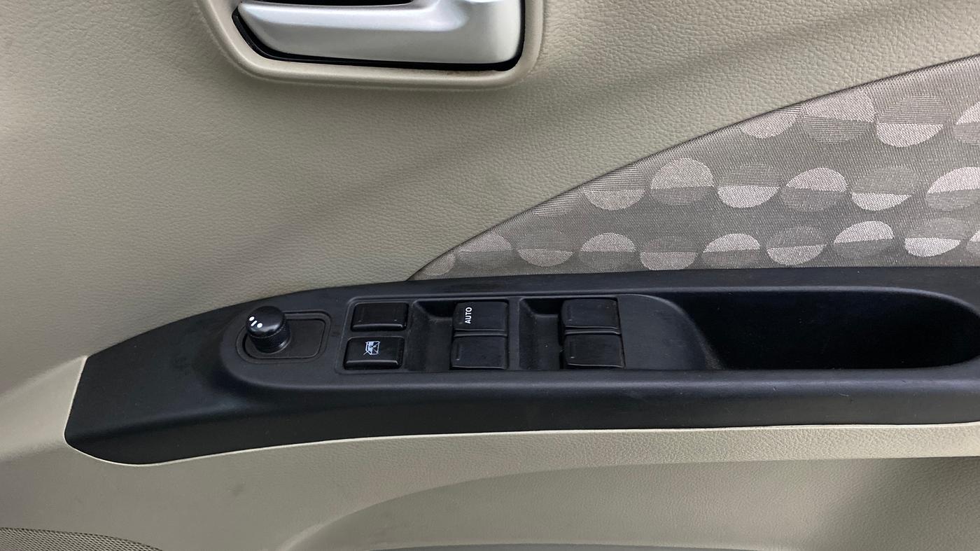 2017 Maruti Celerio ZXI AMT, Petrol, Automatic, 43,831 km, Driver Side Door Panels Control