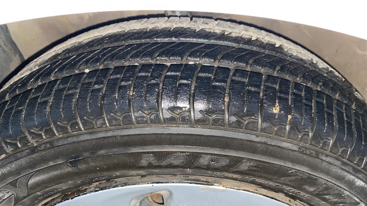 2017 Maruti Celerio ZXI AMT, Petrol, Automatic, 43,831 km, Left Front Tyre Tread