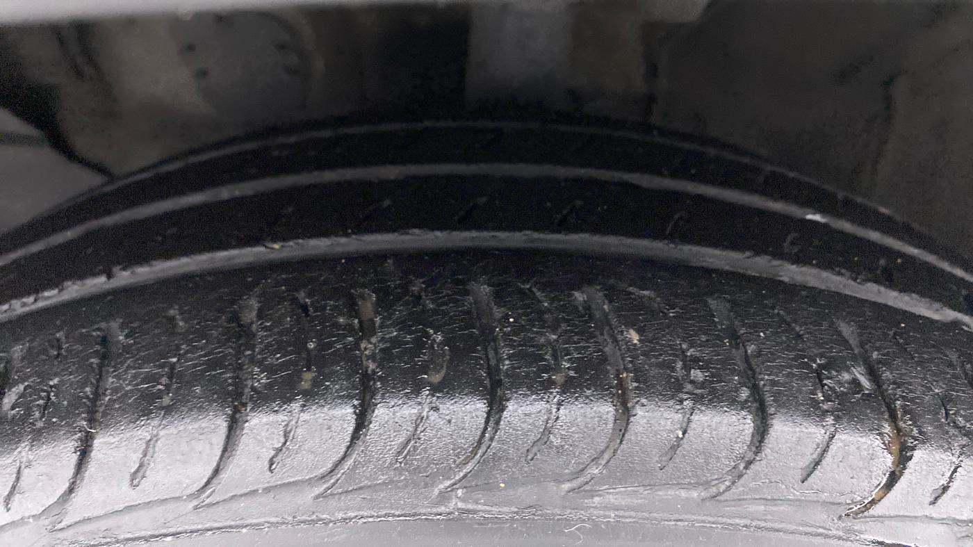 2019 KIA SELTOS HTK PLUS AT 1.5 DIESEL, Diesel, Automatic, 55,081 km, Left Front Tyre Tread