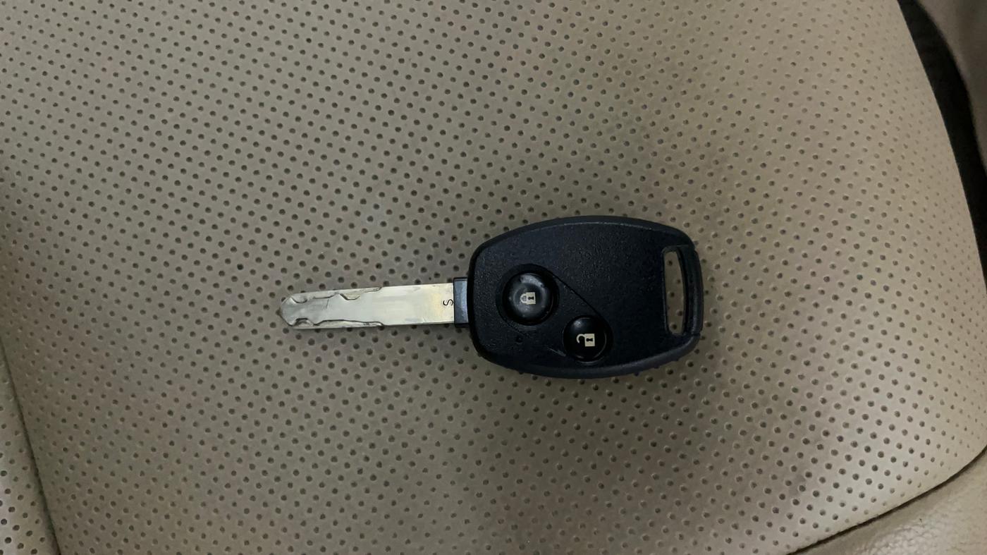 2018 Honda Amaze 1.2L I-VTEC S OPT, CNG, Manual, 1,00,144 km, Key Close Up